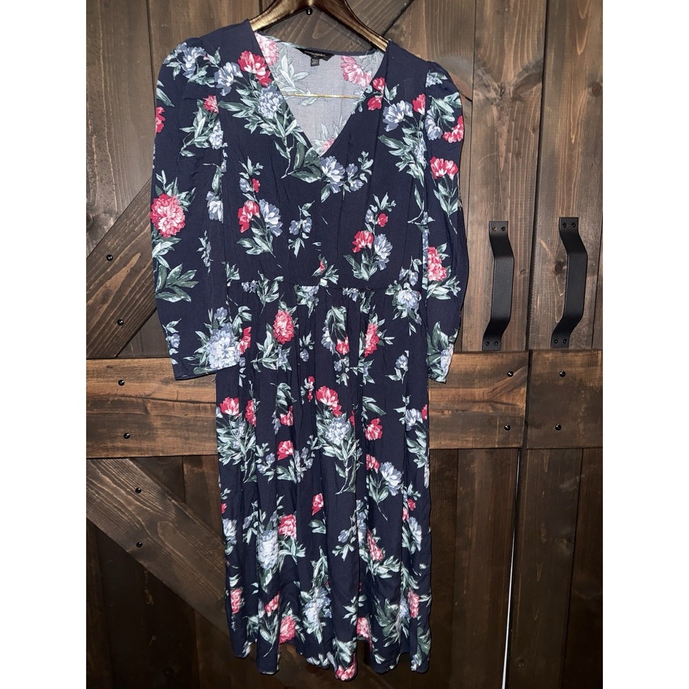Banana Republic Women's Dress Sz Petite Medium M Navy Floral Flare Midi